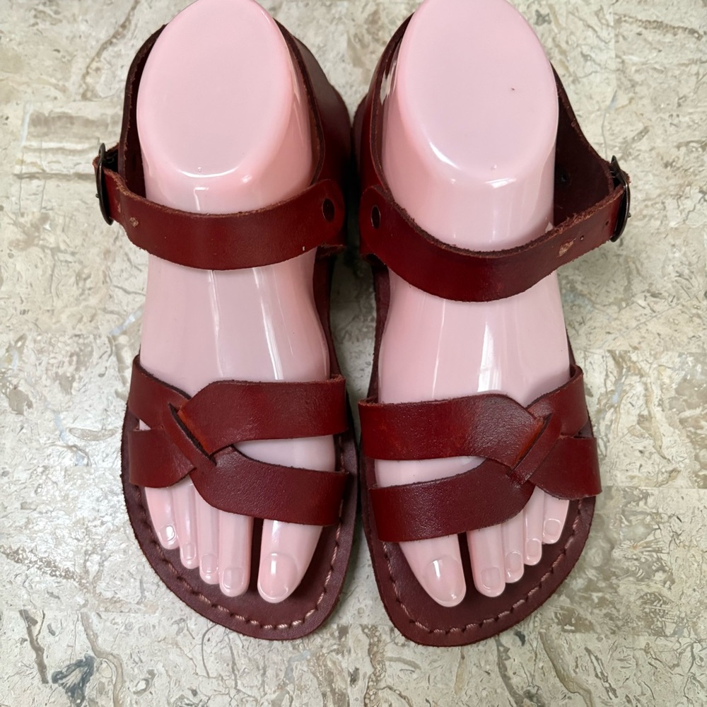 Leather Flat Open Toe Hand Made Sandal By Camel Size 37